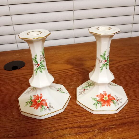 Ivory Bone China Mikasa Christmas Poinsettia Candle Holders Gold Trim - Picture 2 of 11